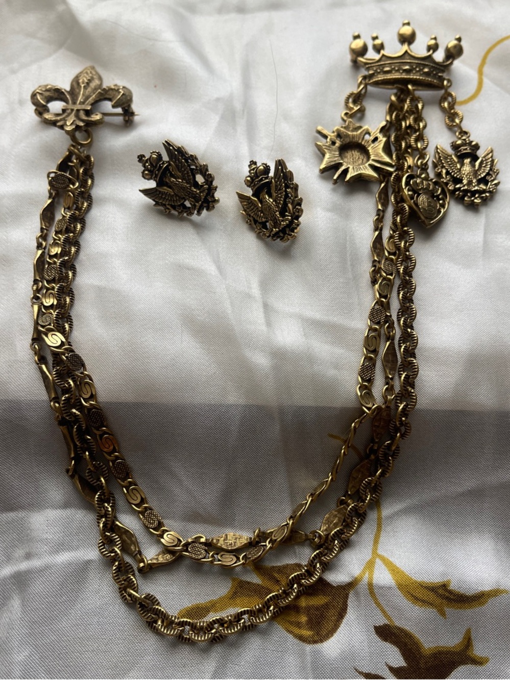 Vintage Coro Gold-Plated Chatelaine Double Brooch Set with Heraldic Charms